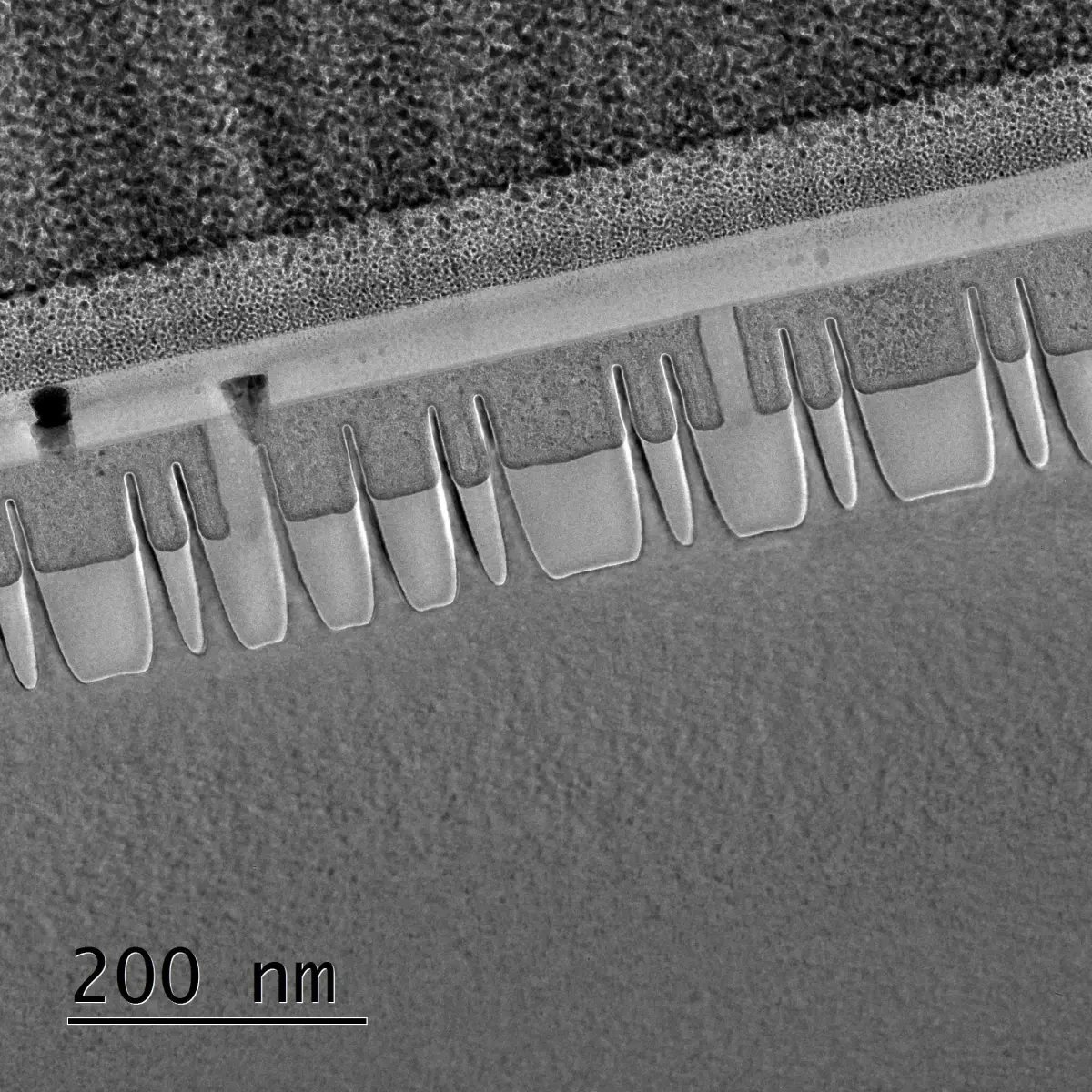 3_200 kV TEM image of Fin-cut geometry TEM sample_1x
