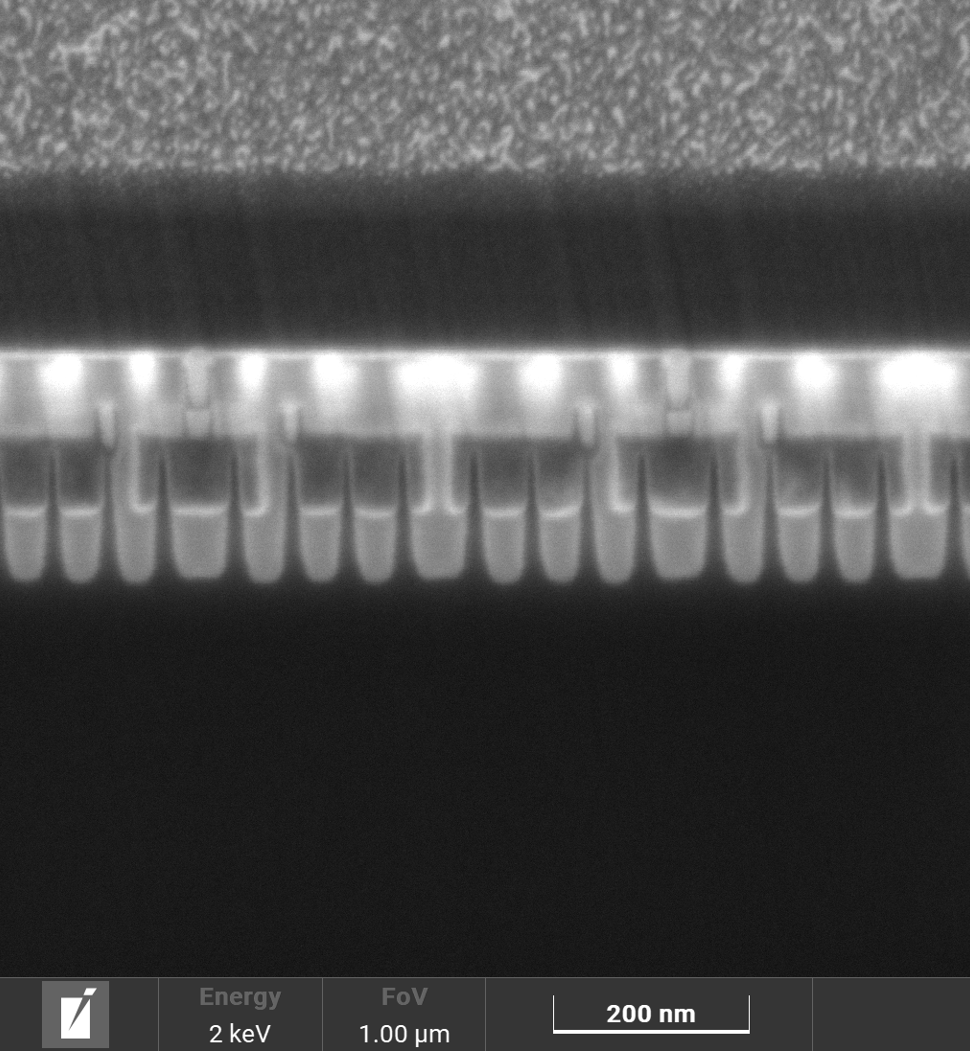 Tescan SOLARIS 2 Ga FIB-SEM 5 nm FinFET transistors imaged during inverted lamella preparation at 2 keV using in-beam SE detector
