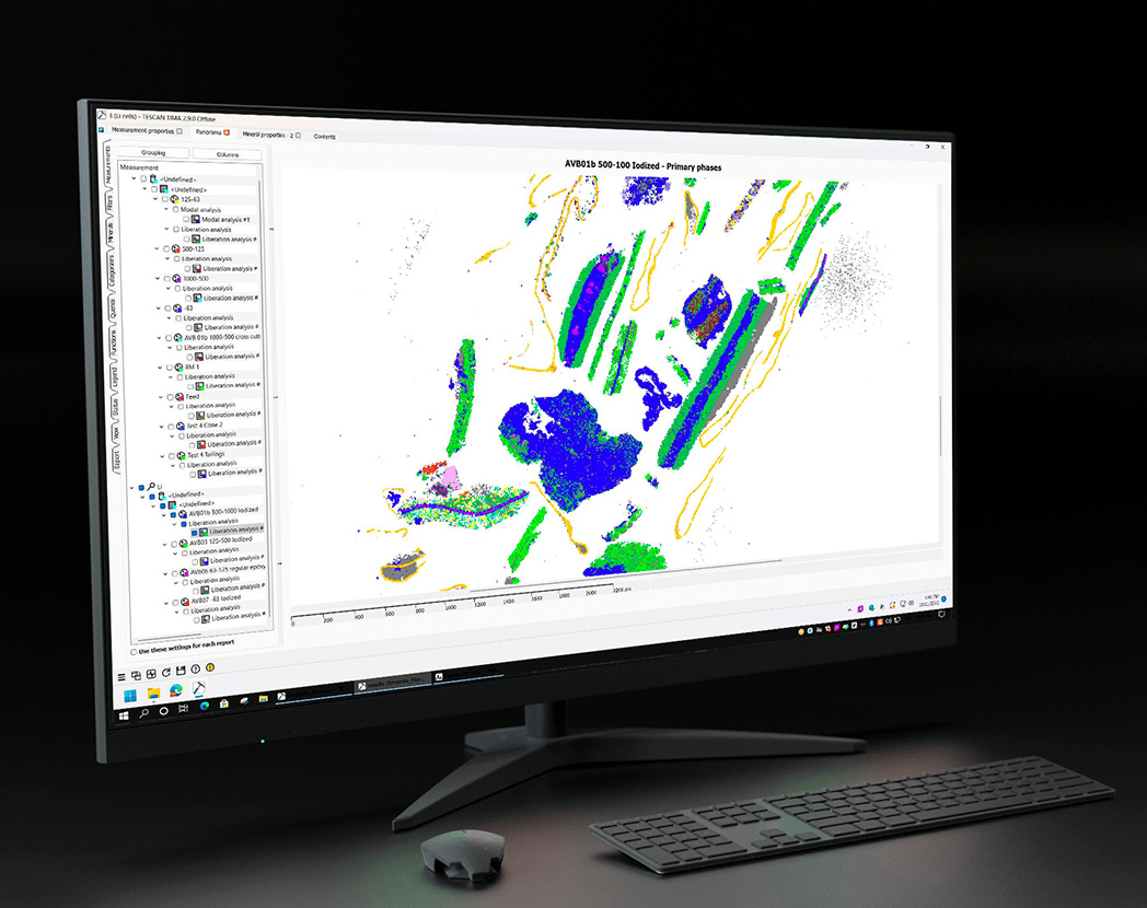 TESCAN TIMA screen displaying eclogite sample phase map